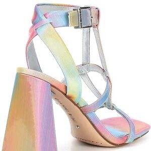 NWOT Gianni Bini Rainbow colored heels